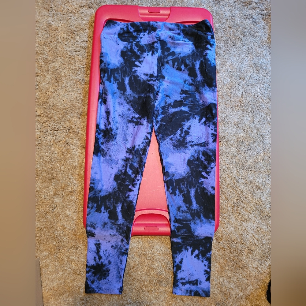 Lularoe Tall and Curvy Leggings